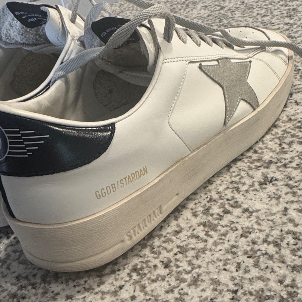 Golden Goose Cream and Black Star Sneakers - Picture 3 of 5